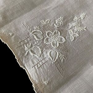 Vintage Guest Hand Towel Drawn Work Floral White on White 19" x 14"